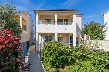 apartman Rogoznica