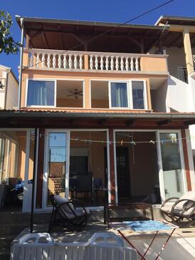 apartman Rogoznica